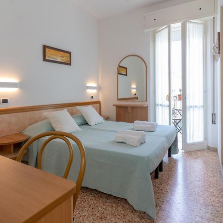 Hotel Greta B&B Rimini Zewnętrze zdjęcie