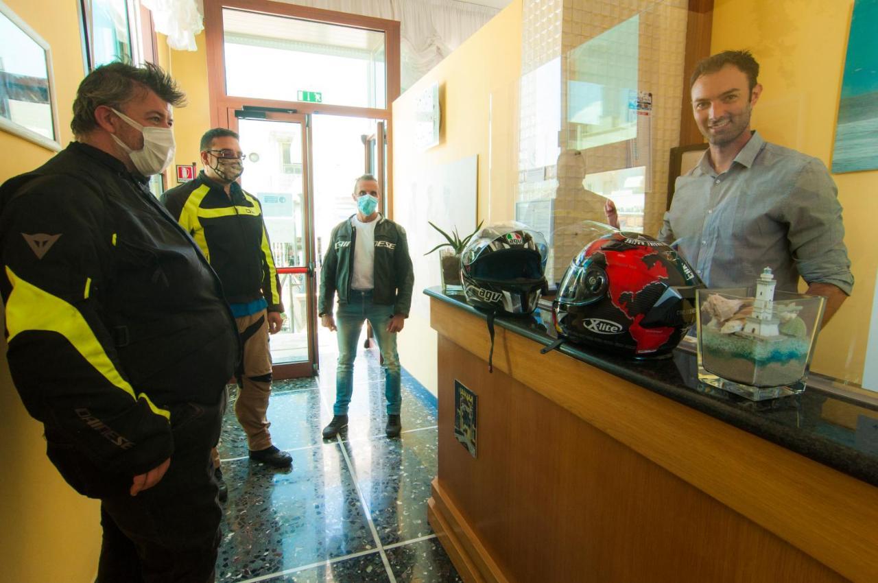 Hotel Greta B&B Rimini Zewnętrze zdjęcie