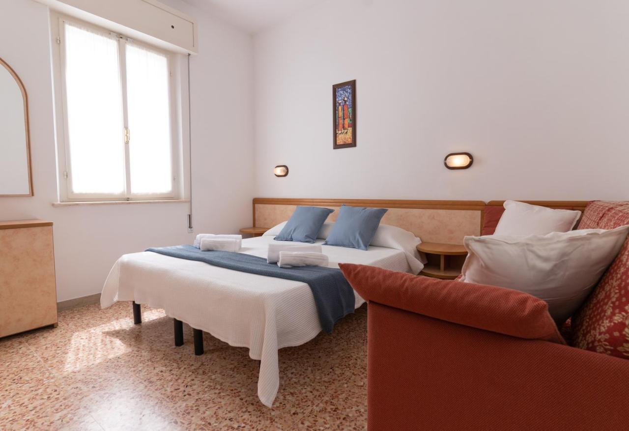 Hotel Greta B&B Rimini Zewnętrze zdjęcie