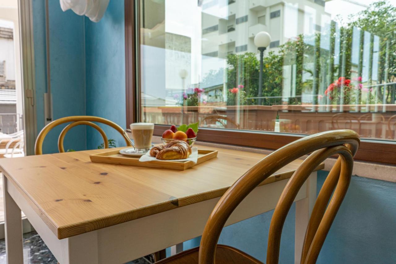 Hotel Greta B&B Rimini Zewnętrze zdjęcie