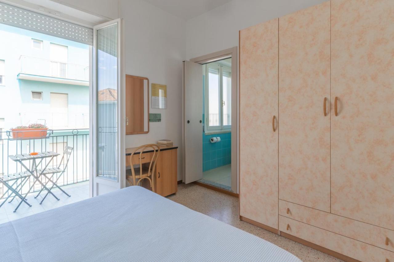 Hotel Greta B&B Rimini Zewnętrze zdjęcie