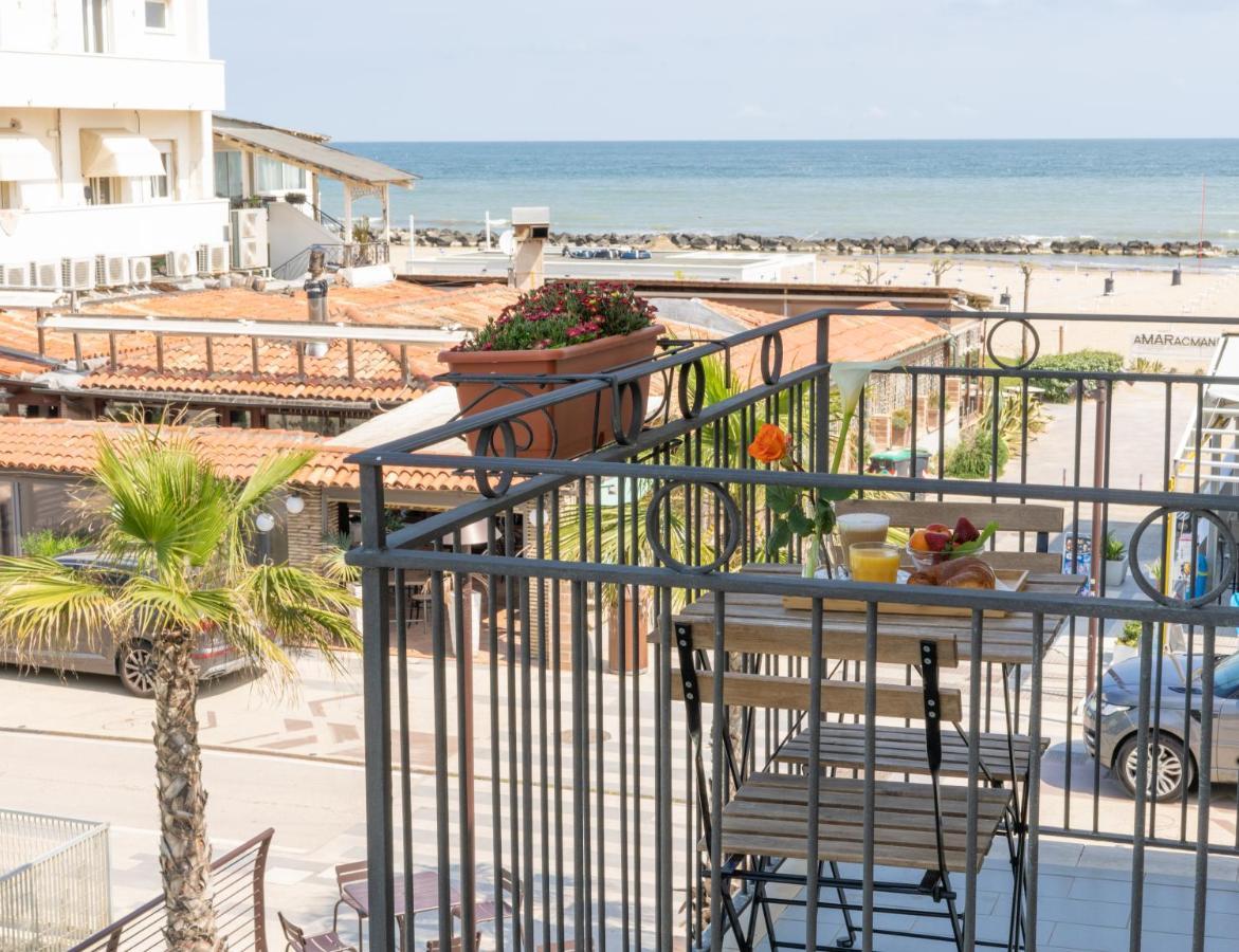 Hotel Greta B&B Rimini Zewnętrze zdjęcie