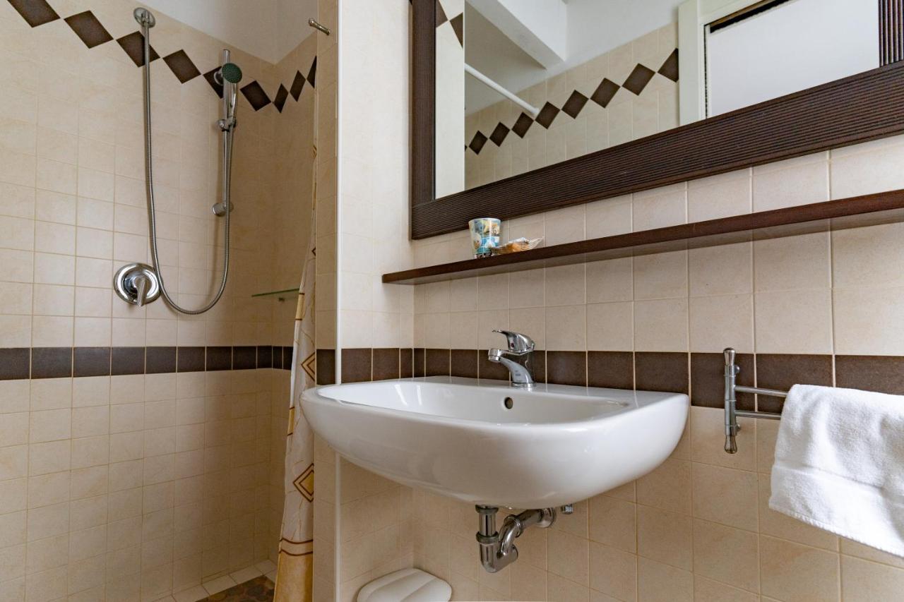 Hotel Greta B&B Rimini Zewnętrze zdjęcie