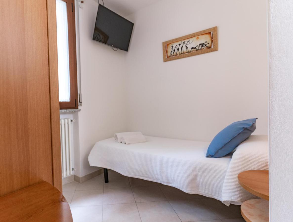 Hotel Greta B&B Rimini Zewnętrze zdjęcie