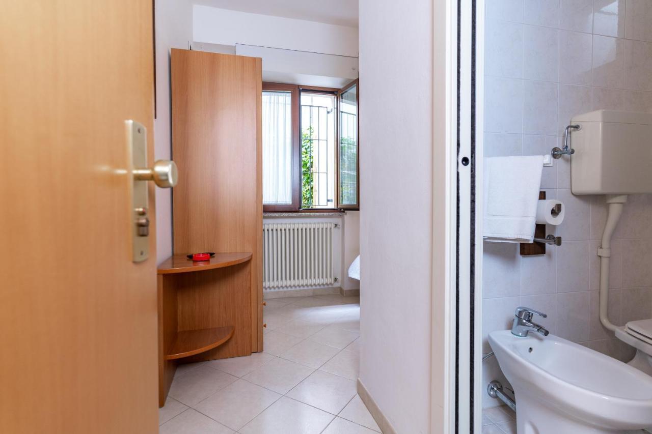Hotel Greta B&B Rimini Zewnętrze zdjęcie