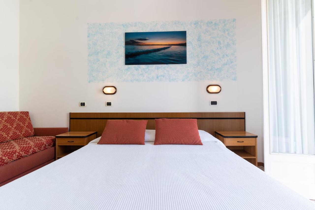 Hotel Greta B&B Rimini Zewnętrze zdjęcie