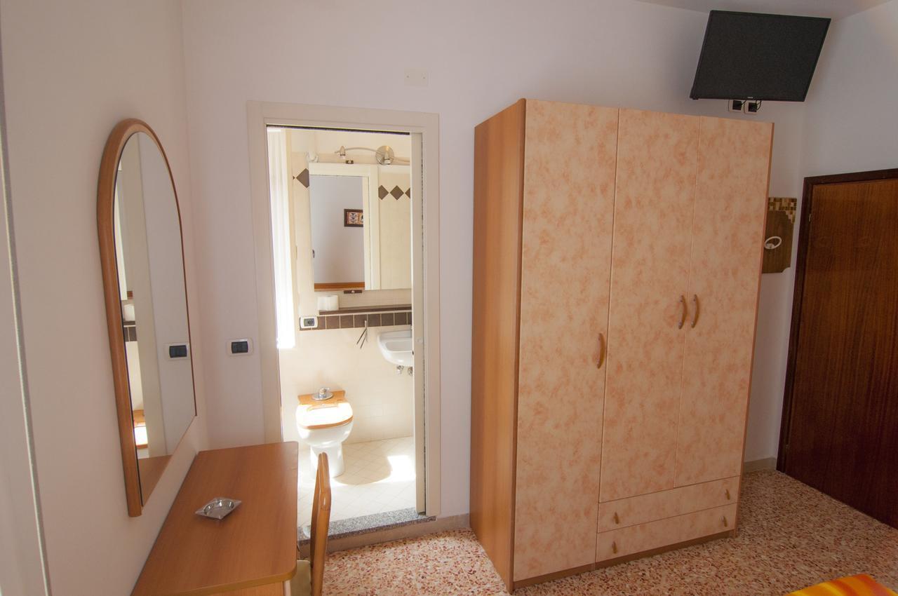 Hotel Greta B&B Rimini Zewnętrze zdjęcie
