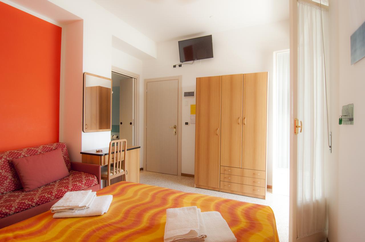Hotel Greta B&B Rimini Zewnętrze zdjęcie