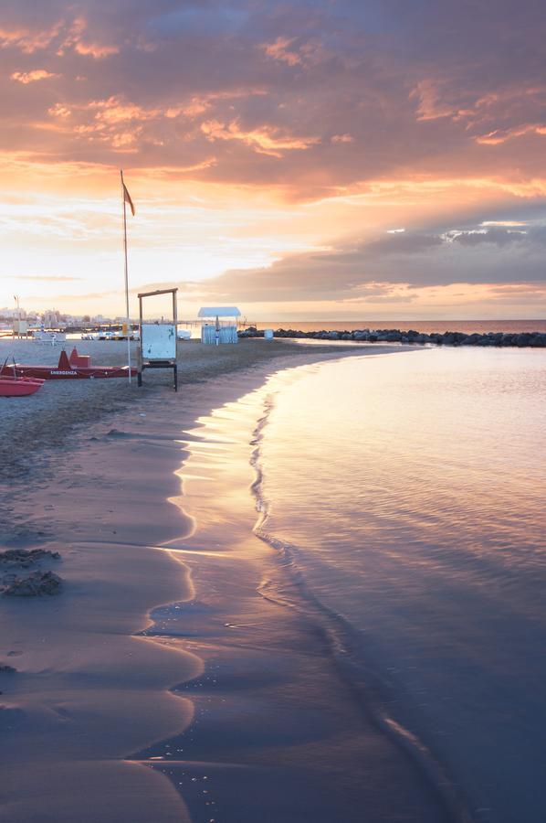 Hotel Greta B&B Rimini Zewnętrze zdjęcie